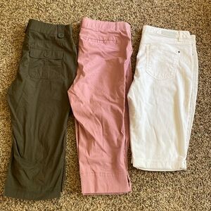 3 pairs women’s capris size 12 Dkny, Gloria Vanderbilt, Christopher & Banks